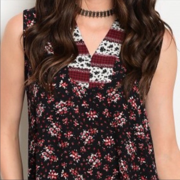 🍷PRETTY BLACK WINE CAMI🍷 - Picture 1 of 8